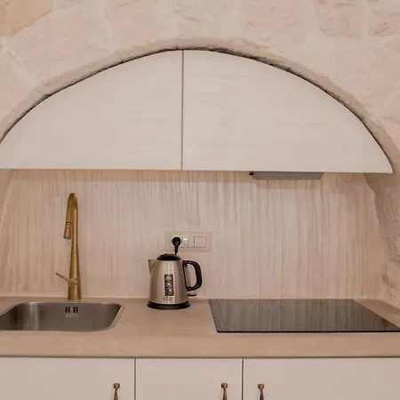 Trullo Cinquenoci Suite Locorotondo Exterior photo